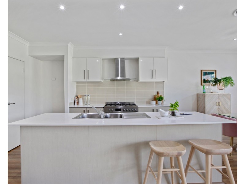 27 Wylie Court, Springfield Lakes QLD 4300
