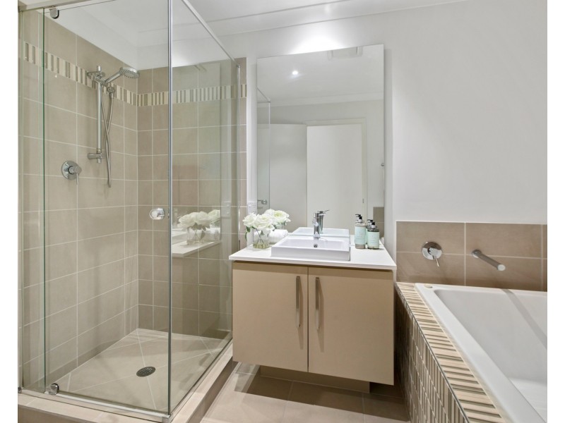 27 Wylie Court, Springfield Lakes QLD 4300