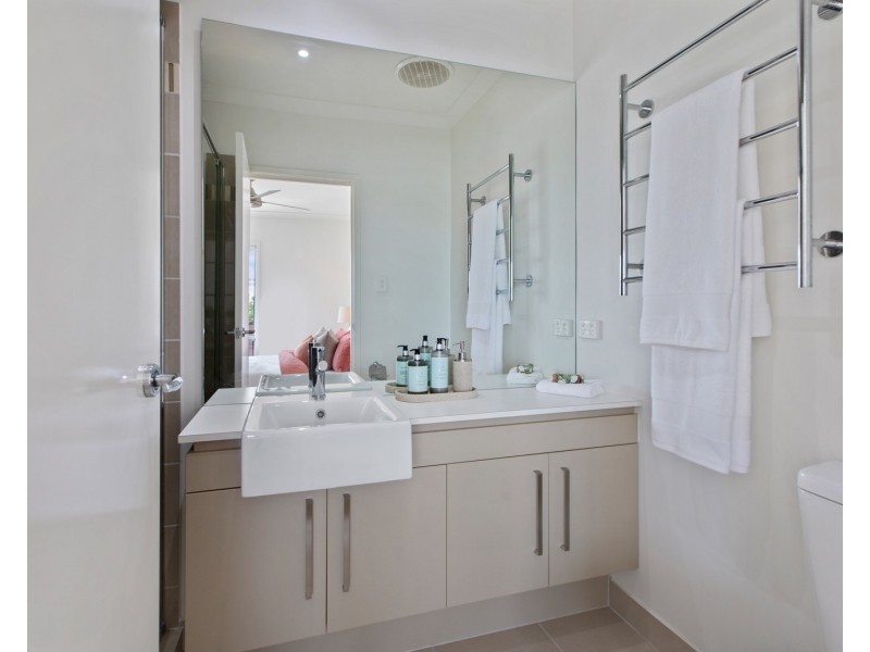 27 Wylie Court, Springfield Lakes QLD 4300