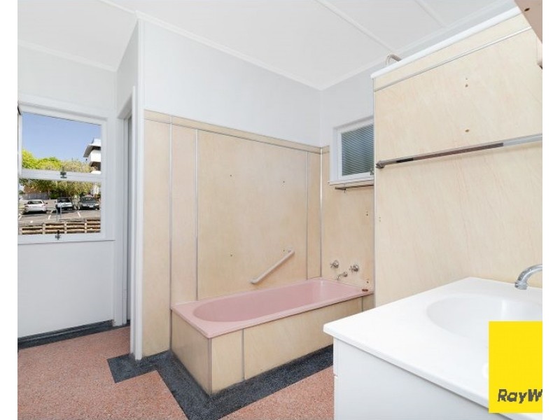 229 Gladstone Road, Dutton Park QLD 4102