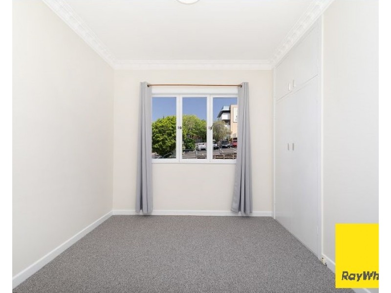 229 Gladstone Road, Dutton Park QLD 4102