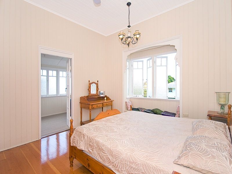 14 Aubigny Street, Annerley QLD 4103