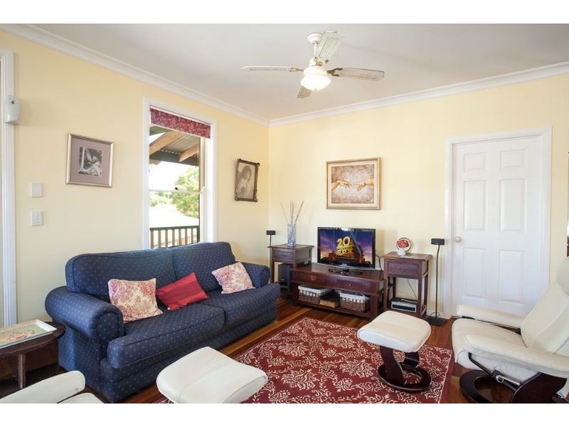 47 Cambridge Place, Wishart QLD 4122