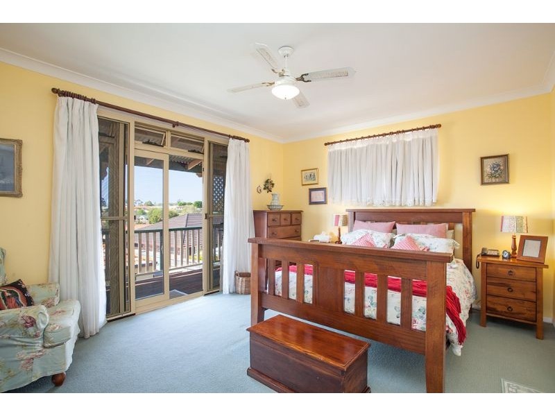 47 Cambridge Place, Wishart QLD 4122