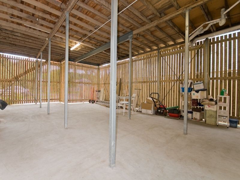 32 Lancelot Street, Tennyson QLD 4105