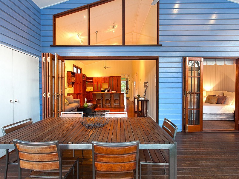 10 Bower Street, Annerley QLD 4103