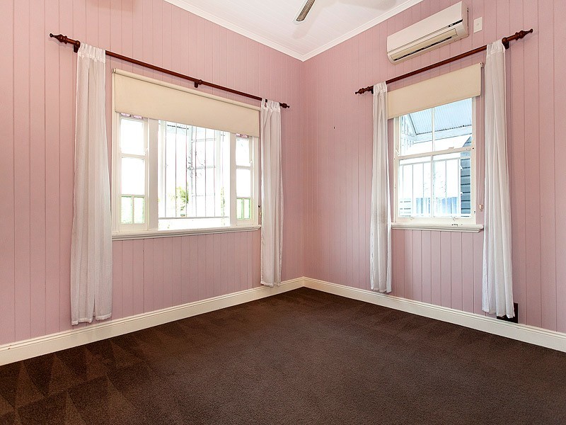 10 Bower Street, Annerley QLD 4103