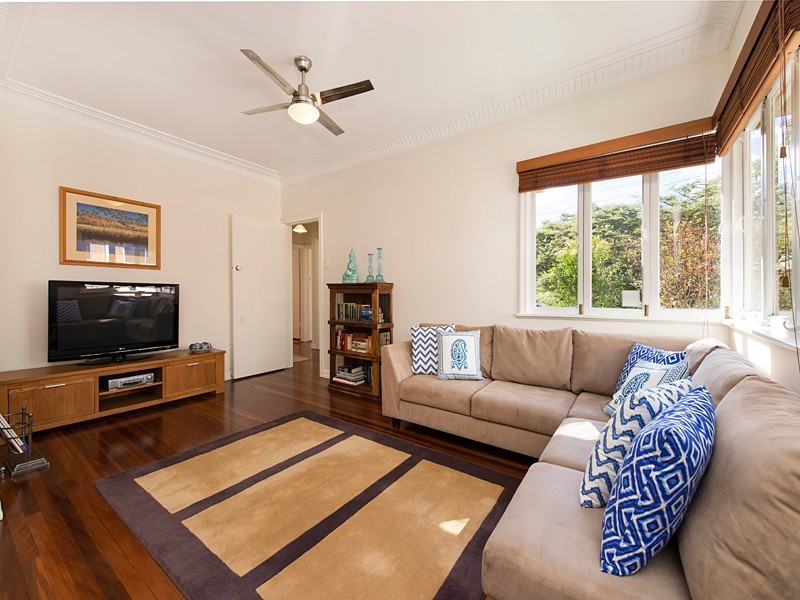 22 Vallely Street, Annerley QLD 4103