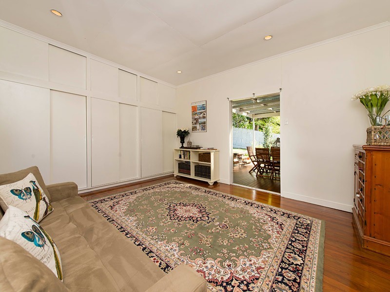 22 Vallely Street, Annerley QLD 4103