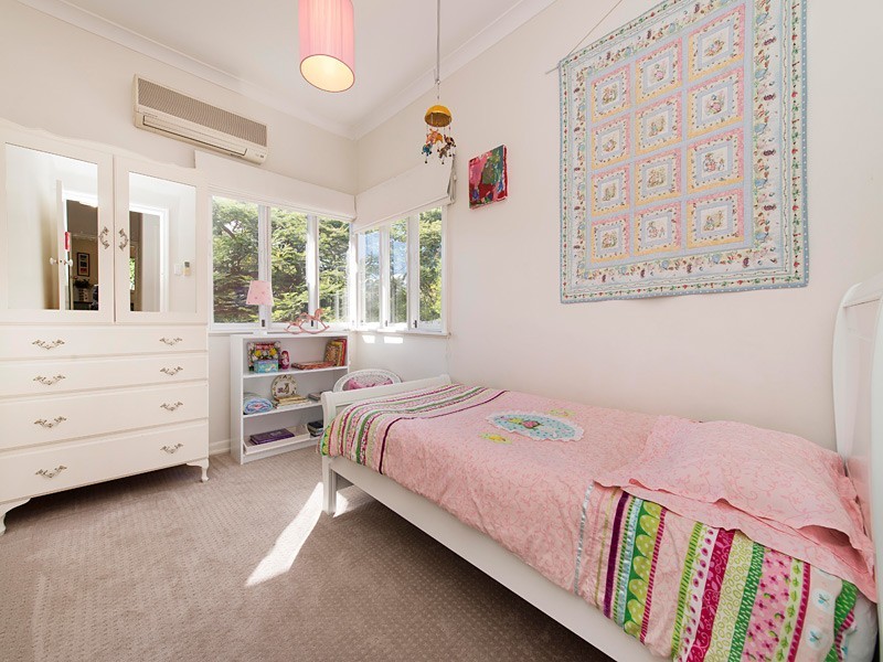 22 Vallely Street, Annerley QLD 4103