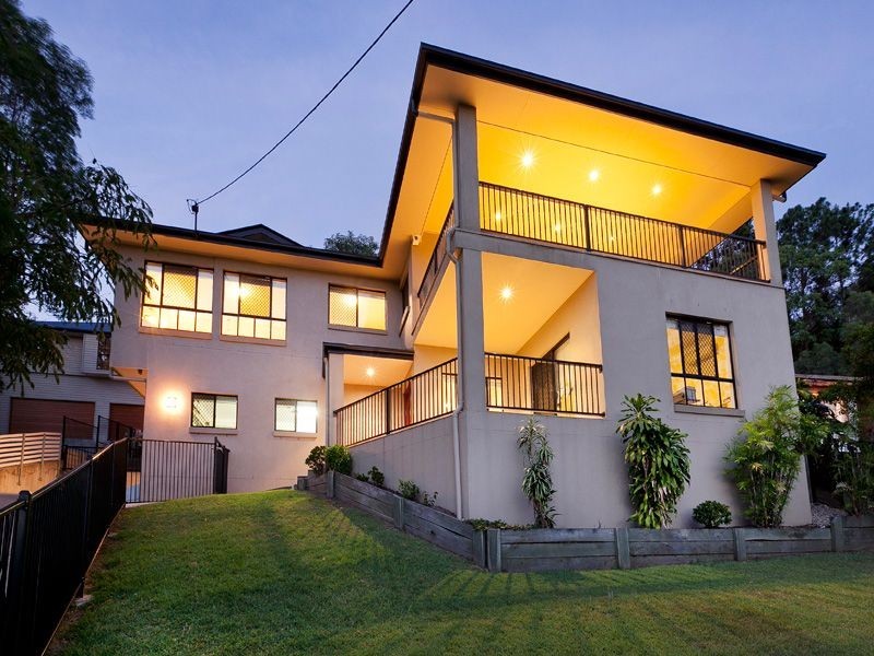 16 Sharon Street, Moorooka QLD 4105