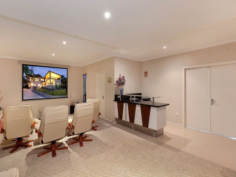 16 Sharon Street, Moorooka QLD 4105