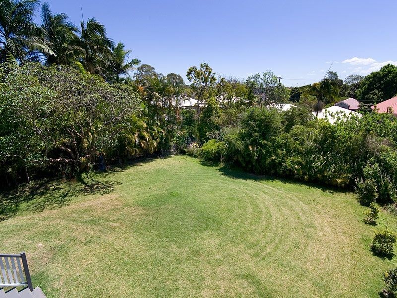 13 Archibald Street, Fairfield QLD 4103