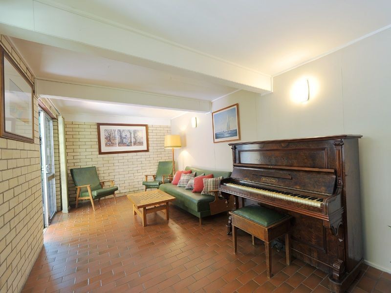 15 Isabella Street, Tarragindi QLD 4121