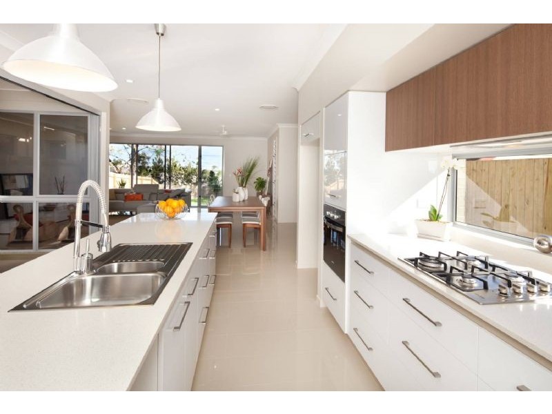 15 Maurice Avenue, Salisbury QLD 4107