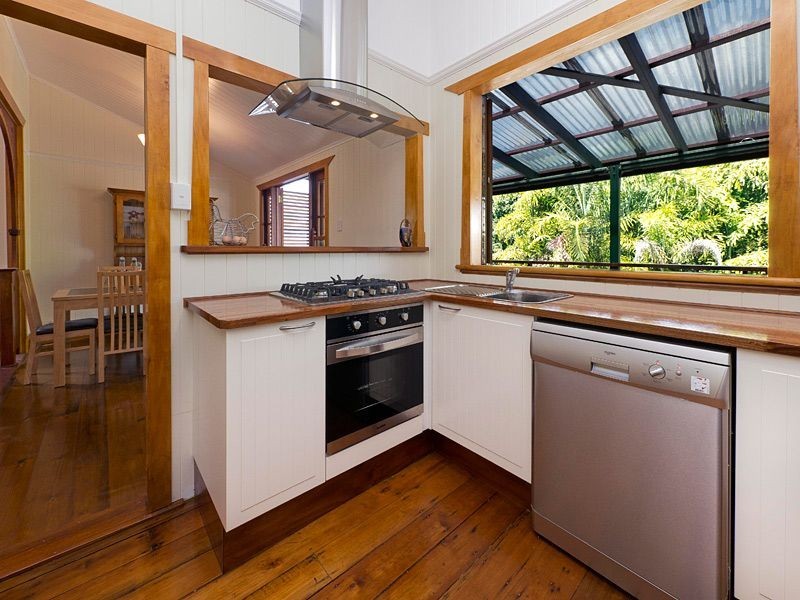 7 Donaldson Street, Greenslopes QLD 4120