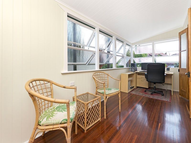 7 Donaldson Street, Greenslopes QLD 4120