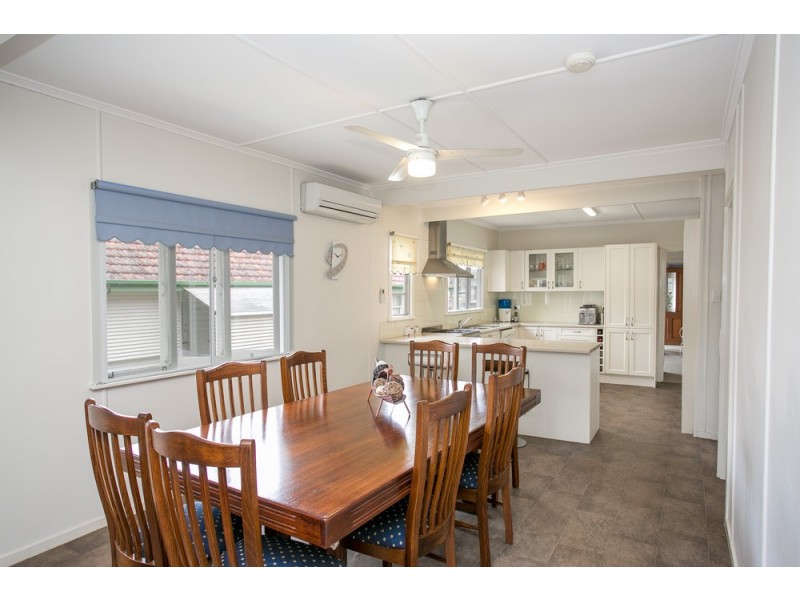 24 Wallace Street, Moorooka QLD 4105