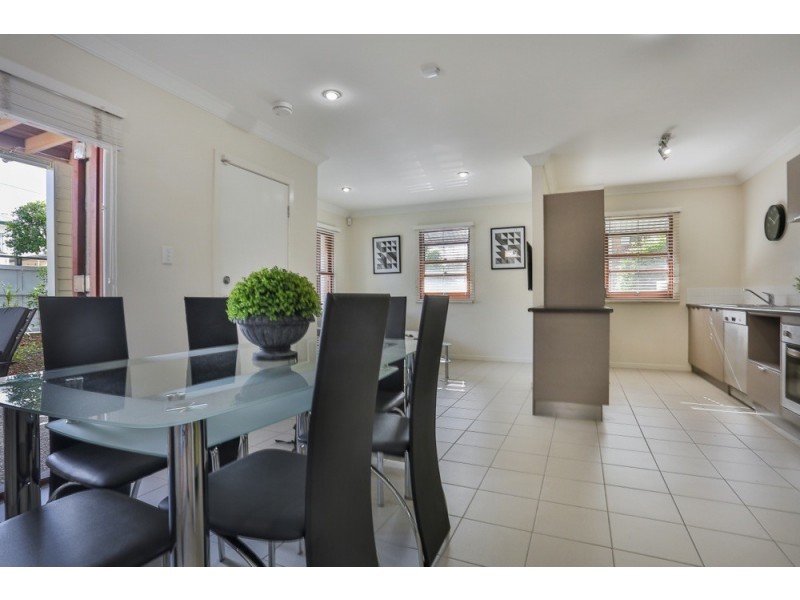 1/59 Vallely Street, Annerley QLD 4103