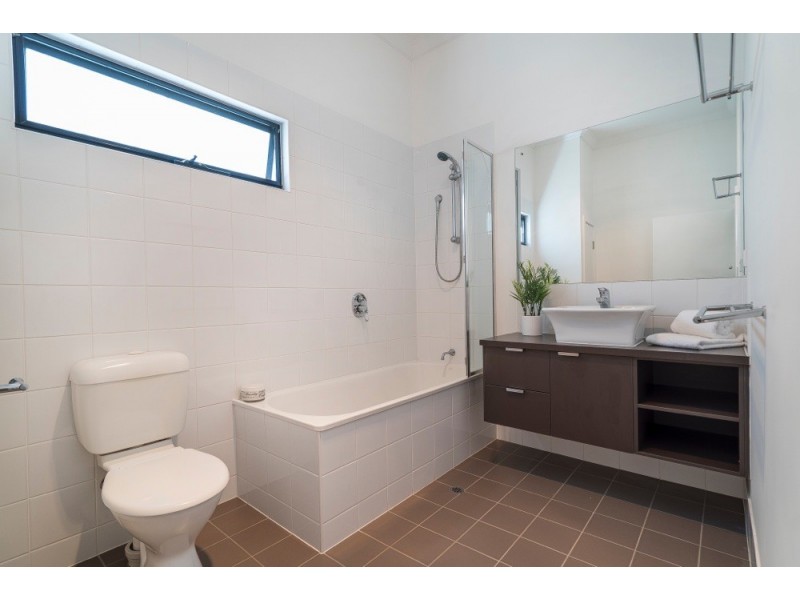 1/59 Vallely Street, Annerley QLD 4103