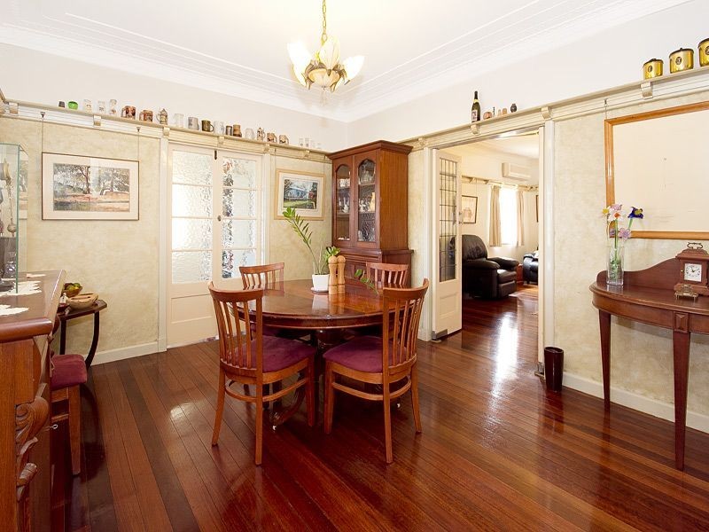 2 Patricia Street, Moorooka QLD 4105