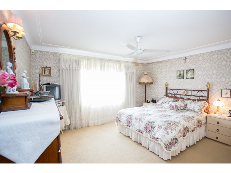 3 Rockvale Street, Coopers Plains QLD 4108