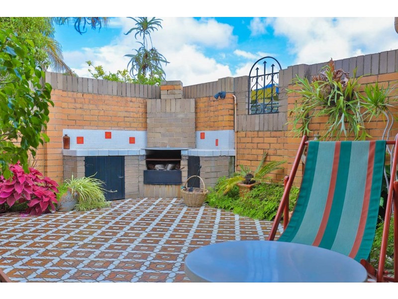 3 Rockvale Street, Coopers Plains QLD 4108