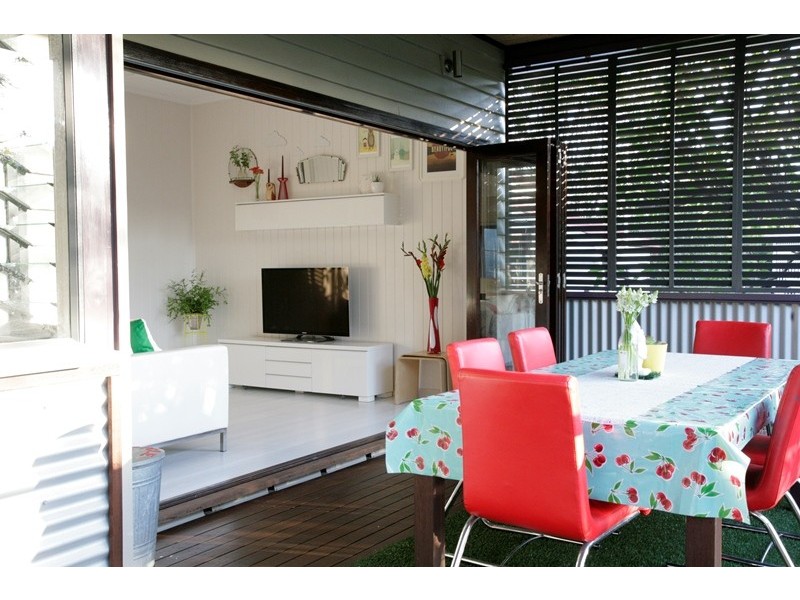 81 Baron Street, Greenslopes QLD 4120