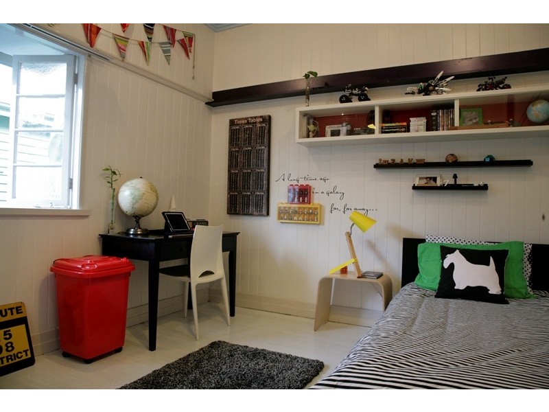 81 Baron Street, Greenslopes QLD 4120