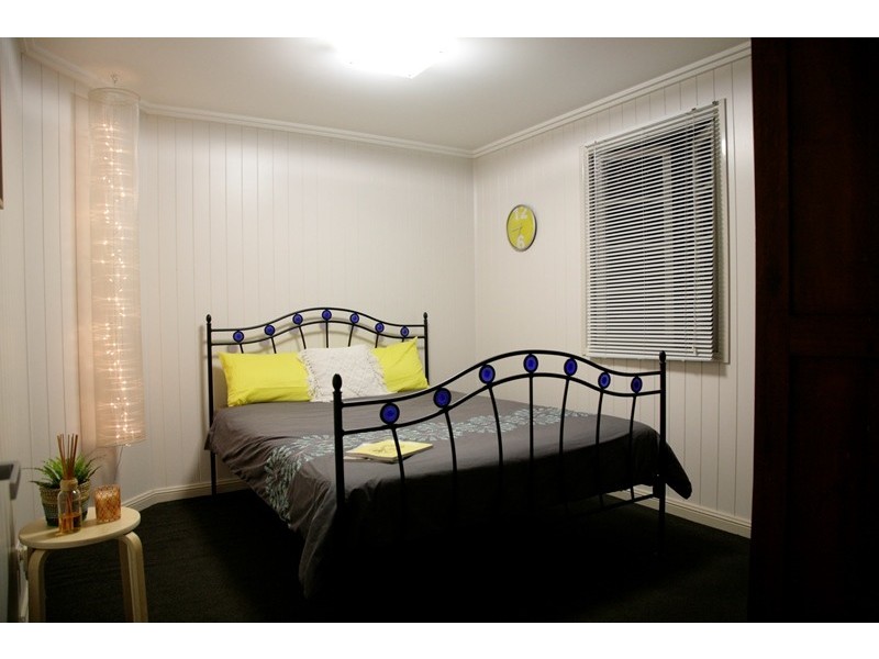 81 Baron Street, Greenslopes QLD 4120