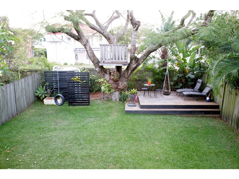 81 Baron Street, Greenslopes QLD 4120