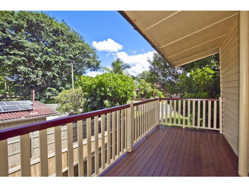 10 Turley Street, Fairfield QLD 4103