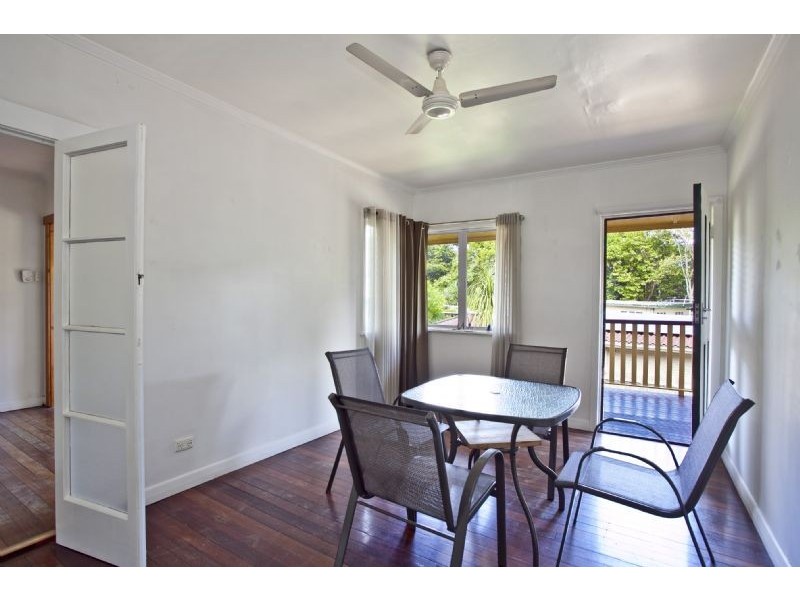 10 Turley Street, Fairfield QLD 4103