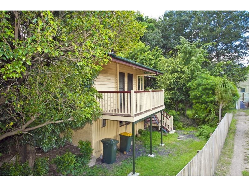 10 Turley Street, Fairfield QLD 4103