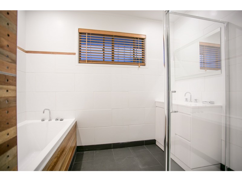 4 Dahl Street, Tarragindi QLD 4121