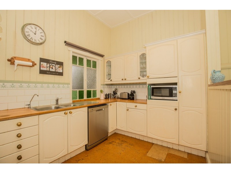 11 Violet Street, Yeronga QLD 4104