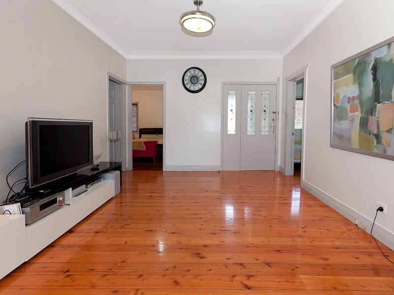 92 Sunshine Avenue, Tarragindi QLD 4121