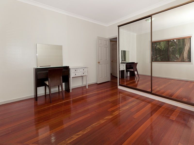 92 Sunshine Avenue, Tarragindi QLD 4121