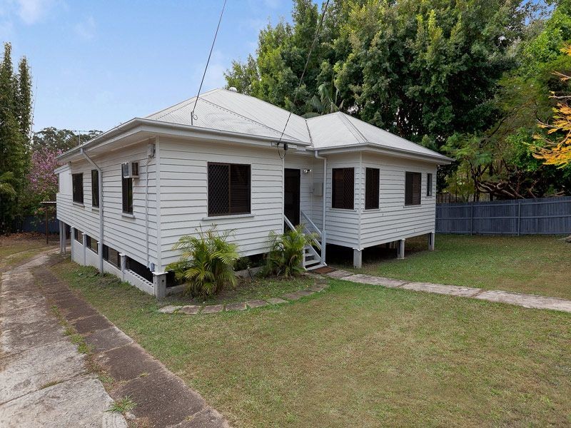 92 Sunshine Avenue, Tarragindi QLD 4121