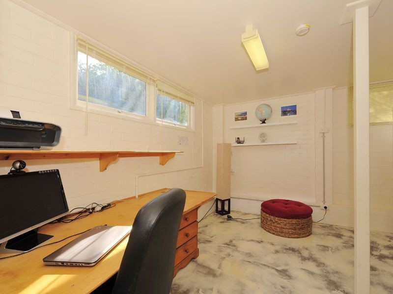 201 Beddoes Street, Holland Park QLD 4121