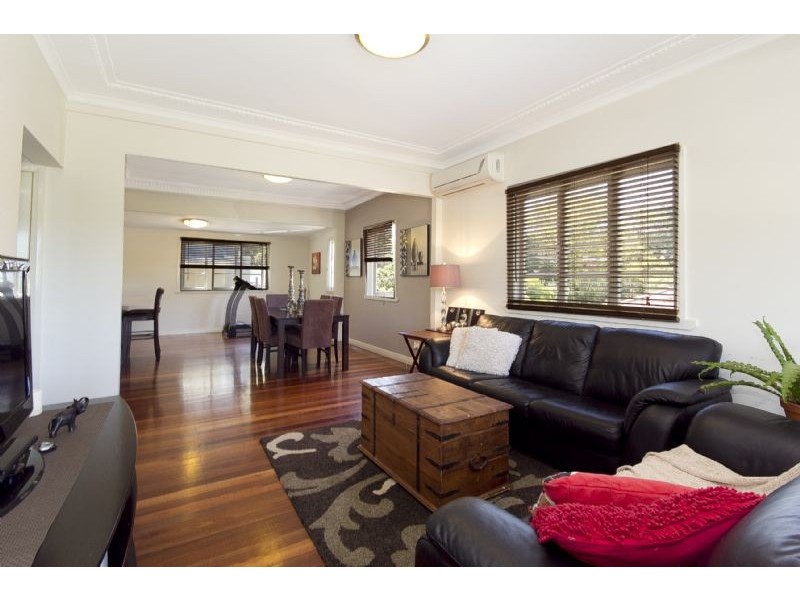 28 Cavan Street, Annerley QLD 4103