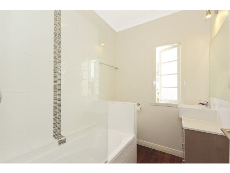 28 Cavan Street, Annerley QLD 4103