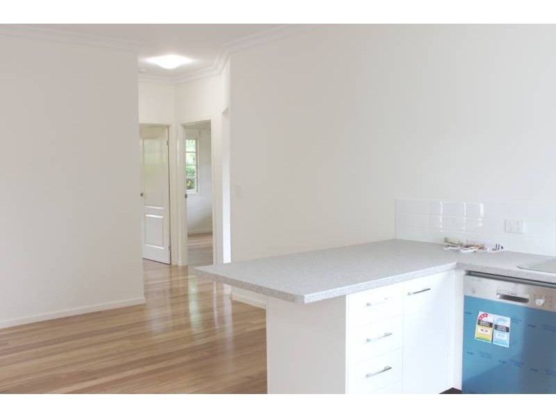 9 Stimpson Street, Fairfield QLD 4103