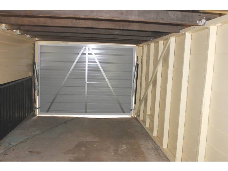 9 Stimpson Street, Fairfield QLD 4103