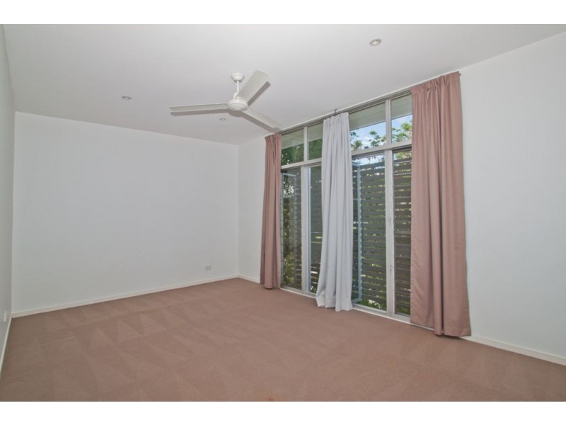 54 Ormonde Road, Yeronga QLD 4104