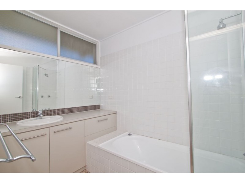 54 Ormonde Road, Yeronga QLD 4104