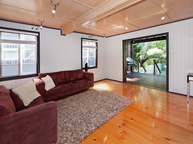 23 Portland Street, Annerley QLD 4103