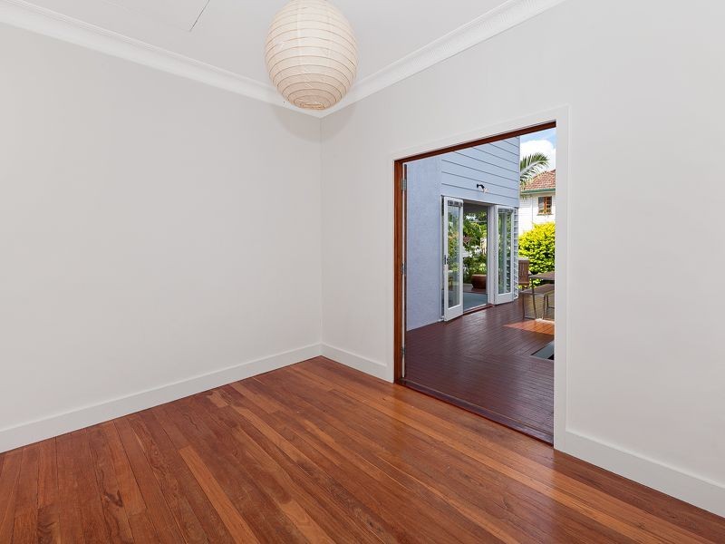 48 Oriel Road, Yeronga QLD 4104