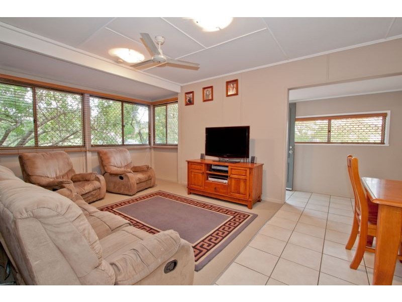 80 Hammersmith Street, Coopers Plains QLD 4108