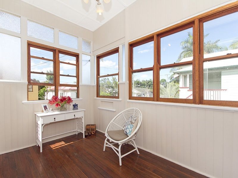 25 Laurier Street, Annerley QLD 4103